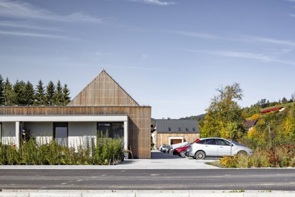 Dům seniorů v Kateřinicích, autoři
knesl kynčl architekti, foto Radek Brunecký