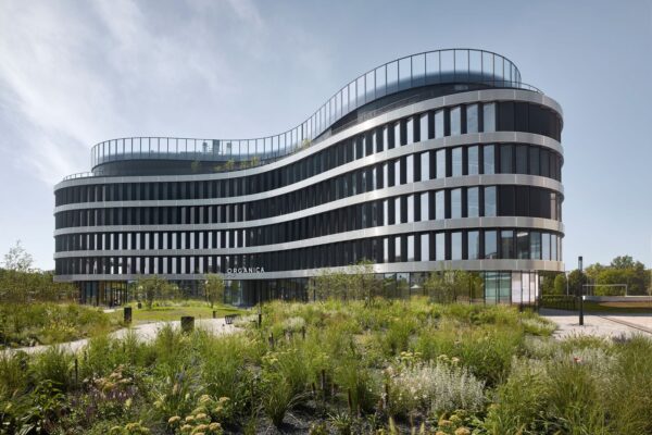 Administrativní budova Organica v Ostravě, autoři a foto Schindler Seko architekti