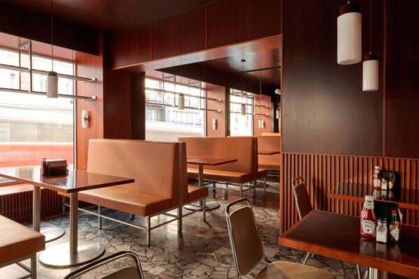 Interiér restaurace v Praze na Letné, autoři 0,5 Studio / MgA.Vít Svoboda, MgA. Pavel Nový, foto Jan Zima
