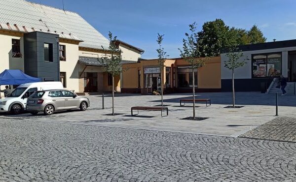 Řešení Wavin TreeTank chrání vodu i stromy v obci Kozlovice