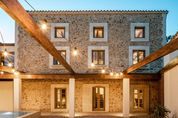 Neformální kulturní centrum na Mallorce, autoři BEEF ARCHITEKTI, foto Tomeu Canyellas