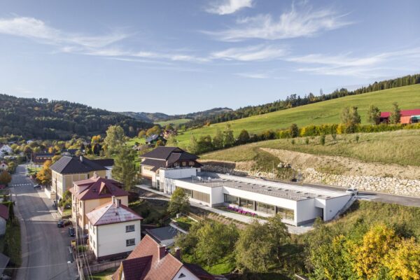 Adaptace školy v Kateřinicích, autoři knesl kynčl architekti, foto Radek Brunecký