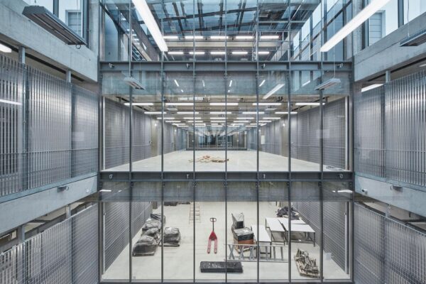 Technologické centrum Umprum, autoři Ivan Kroupa, Jana Moravcová, Tomáš Zmek, foto Peter Fabo