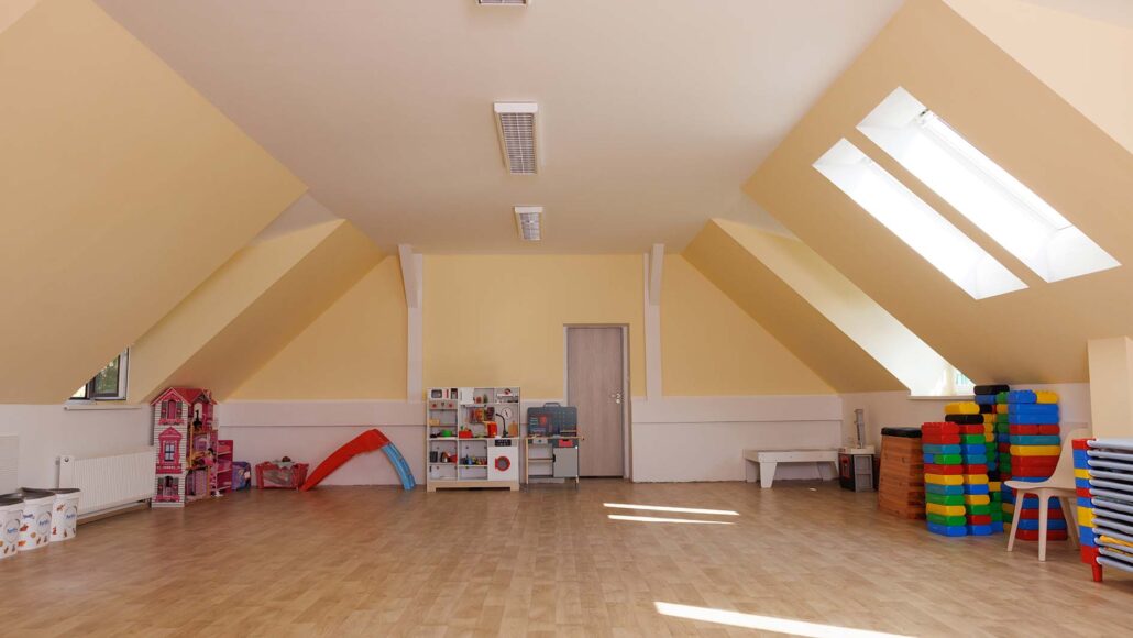 Střešní okna VELUX přinesla do školky světlo i čerstvý vzduch