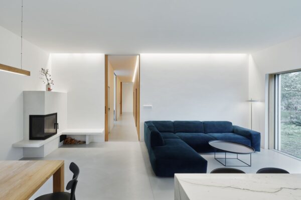 Interiér rodinného domu: Jako korálky na niti, autorky LAV architekti, foto Michal Ureš