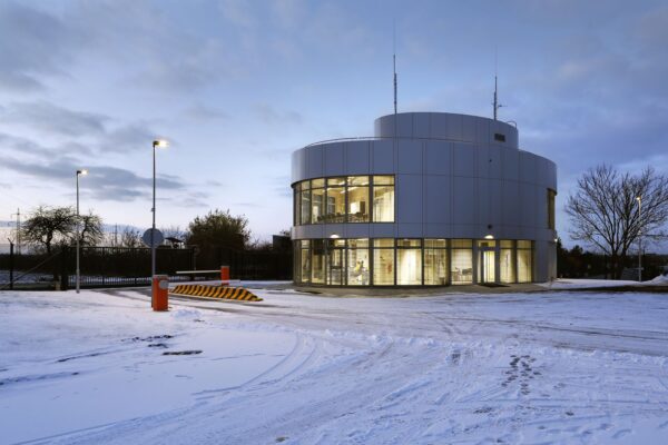 Vstupní pavilon depozitárního areálu NTM,  autoři ARN STUDIO, foto Katuše Krejčíková