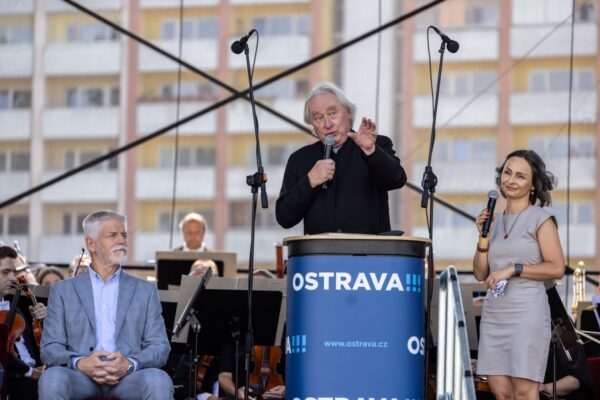 Slavnostní akt k poklepání základního kamene koncertního sálu v Ostravě, foto Jiří Zerzoň, zdroj Magistrát města Ostravy