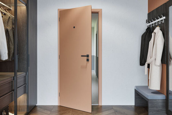 Vchodové bezpečnostní dveře do bytu s povrchem RAL - 3012 béžová červená, zdroj: SOLODOOR a.s.