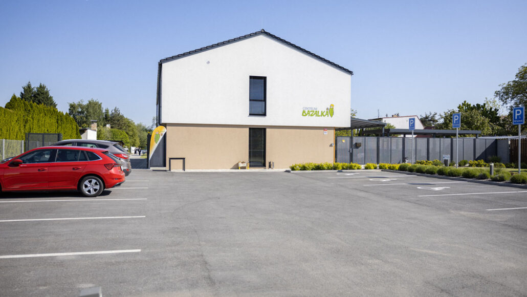 wienerberger podpořil výstavbu domova Centra BAZALKA. Daroval 12,5 tisíce cihel