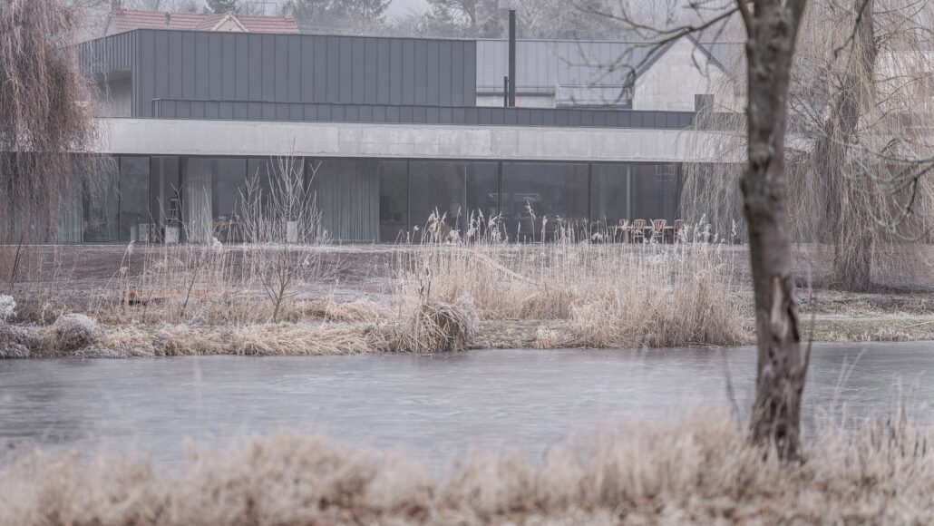 Interiér domu u rybníka, autoři boq architekti, foto Tomáš Dittrich