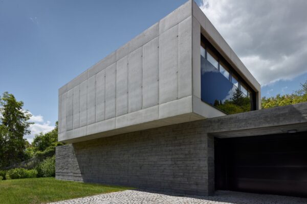 Dům odlitý z betonu, autoři Stempel & Tesar architekti, foto Filip Šlapal