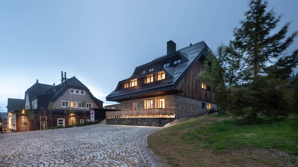 Horská chata Jeřabinka v Krkonoších, autoři OK PLAN ARCHITECTS, foto Anna Pleslová