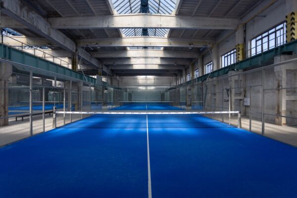 Padel Powers na pražském Smíchově, autoři Apostrof architekti, foto Martin Štrouf