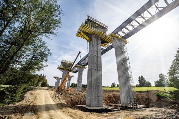 Atypické bednění dává vzniknout unikátním projektům, Estakáda Zdíky, zdroj Česká Doka