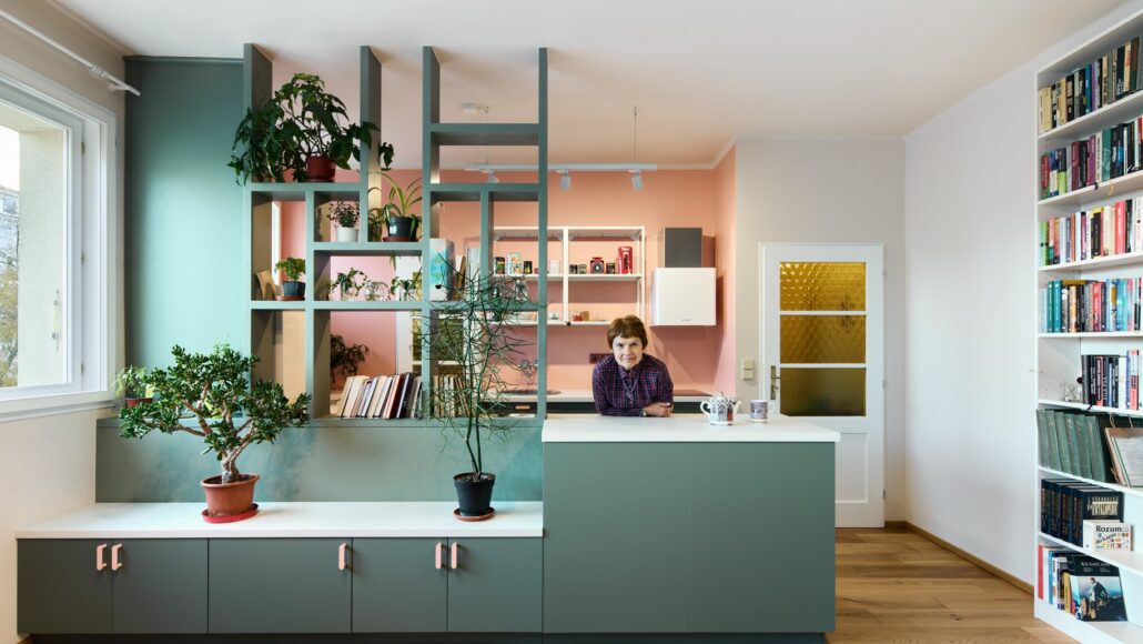 Byt pro knihovnici, autoři PURPURA.studio, foto Jan Kolský