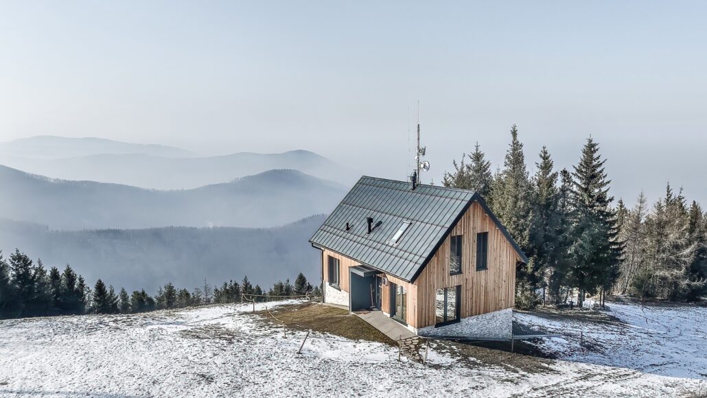 Základna horské služby v Beskydech, autoři EXPODESIGN, foto SATJAM