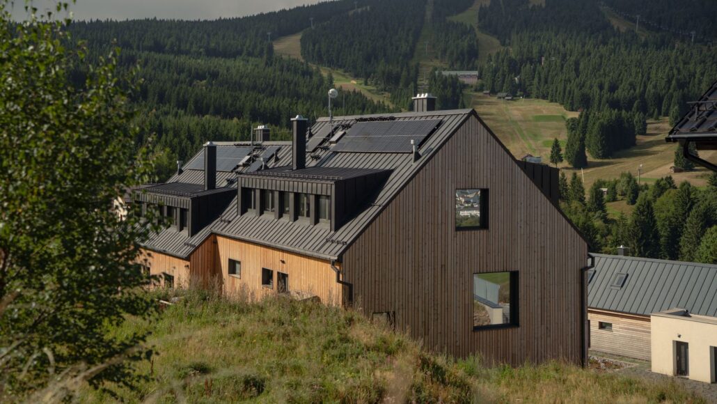 Rekreační dvojdům v Krušných horách, autoři BekArch, foto: Ondřej Holub