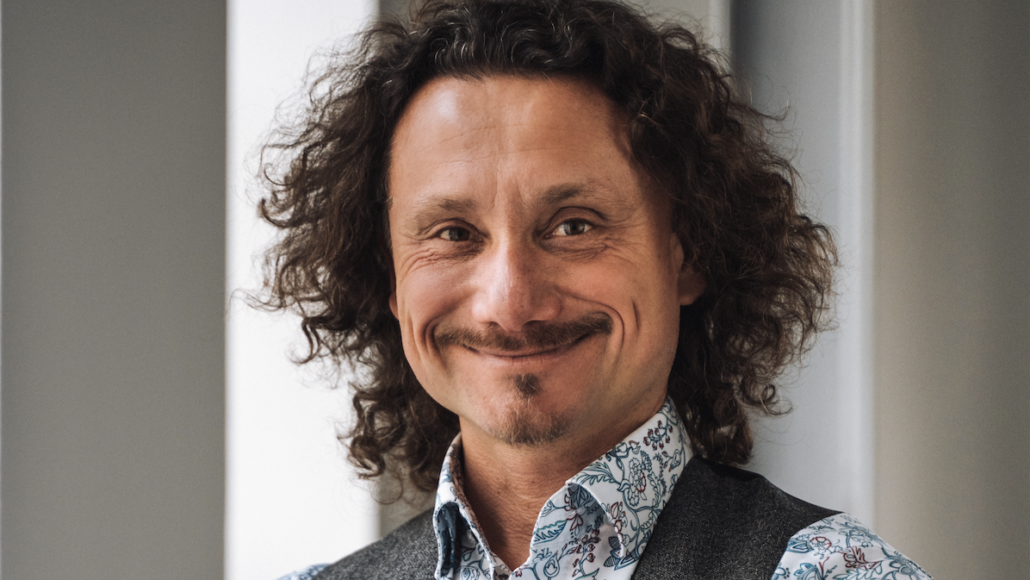 Rozhovor s profesorem Vladimírem Kočím: Je dřevostavba skutečně ekologičtější než cihla? LCA vnáší do problematiky nový rozměr