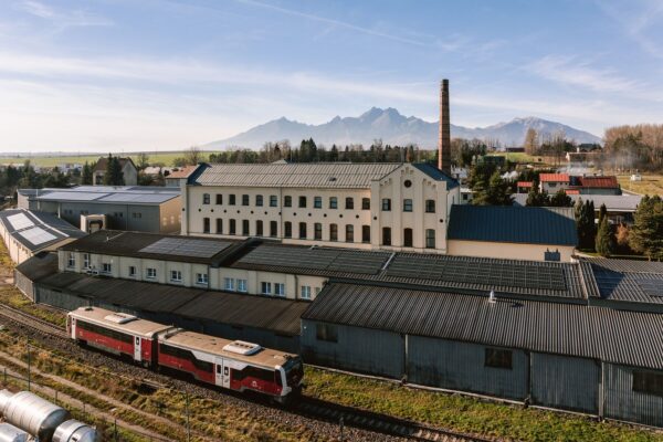 Adaptace bývalé přádelny v Kežmarku, autoři BEEF ARCHITEKTI, foto Jakub Čaprnka