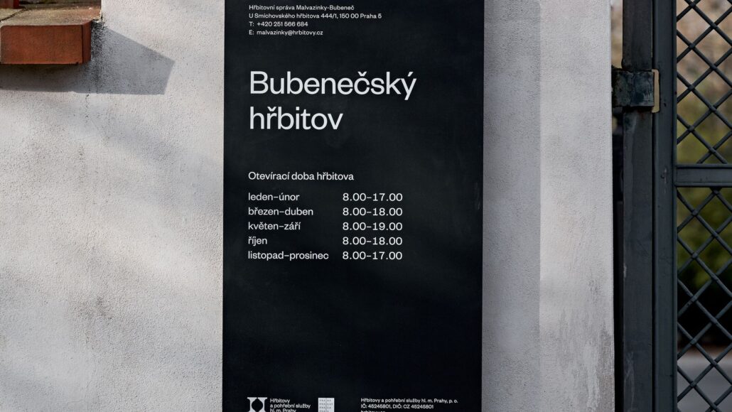 Nový navigační systém pro pražské hřbitovy, autoři Eduard Herrmann + Josef Tomšej, foto Vojtěch Veškrna