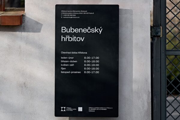 Nový navigační systém pro pražské hřbitovy, autoři Eduard Herrmann + Josef Tomšej, foto Vojtěch Veškrna