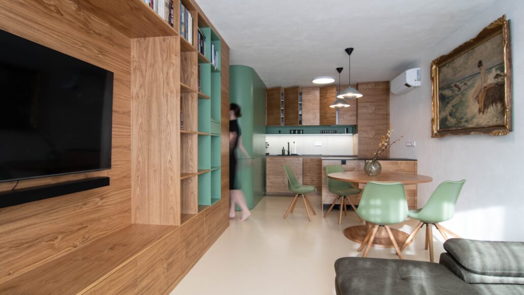 Rekonstrukce bytu v Českých Budějovicích, autoři +arch, foto Adéla Palová