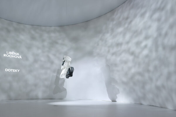 Výstava Liběny Rochové: Doteky v Brně, autoři JRA Jaroušek Rochová architekti, foto Filip Šlapal