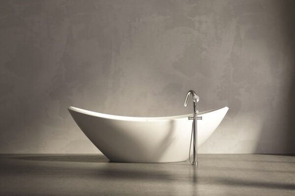 Minimal  contemporary grey bathroom with bathtub and chandellier