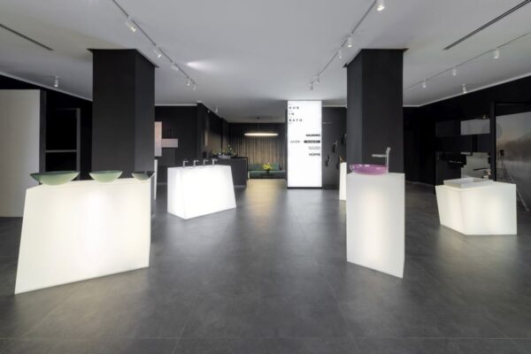 Nový showroom HUB IN BATH v Karlíně