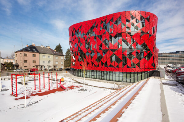 Novostavba kampusu Lékařské fakulty Univerzity Palackého v Olomouci, autoři Ateliér Velehradský, foto Archiv GEMO