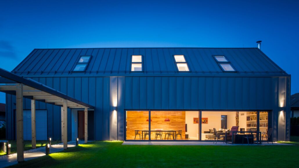 Dům s červenou linkou