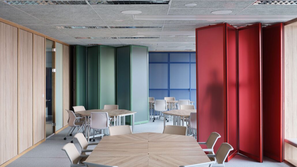 Kancelářské prostory Collage Room v Praze, autoři UPSTRUCTURE, foto Radek Úlehla