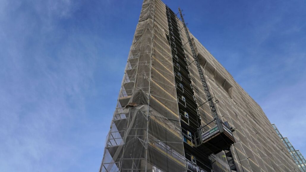 Inovativní řešení PERI pro náročnou rekonstrukci architektonické ikony Danube House