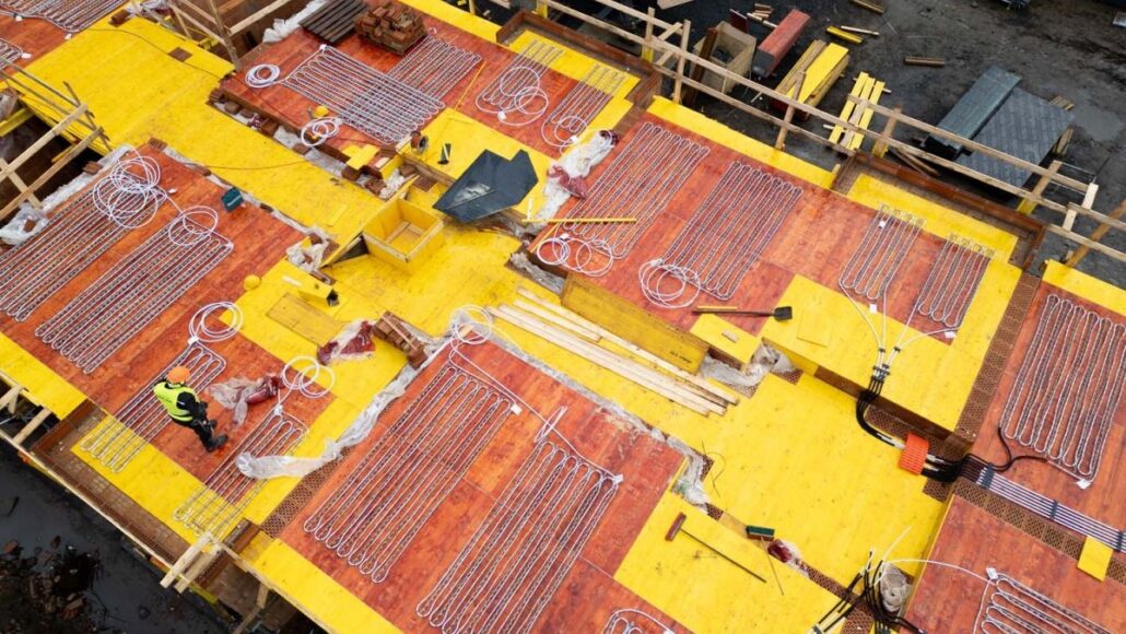 Efektivní vytápění a chlazení ukryté v konstrukci – Pipelife SLAB16