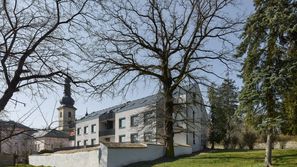 Bytový dům v Lysé nad Labem, autoři Stempel Tesař architekti, foto Filip Šlapal