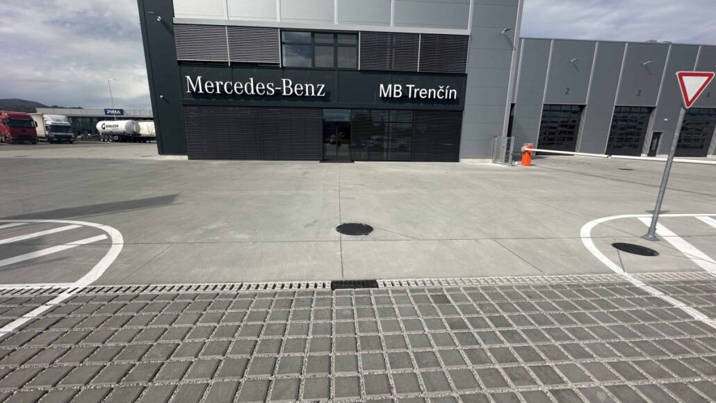 Servisní centrum Mercedes-Benz Trucks s odvodněním MEA