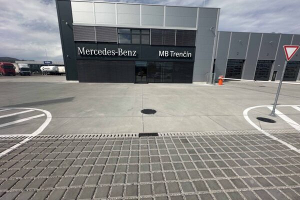 Servisní centrum Mercedes-Benz Trucks s odvodněním MEA