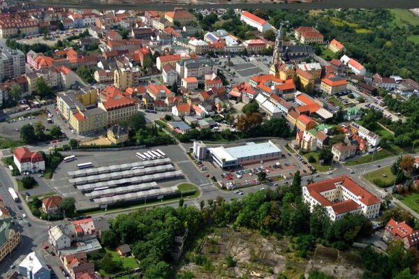 Kladno vypsalo soutěž na proměnu autobusového terminálu