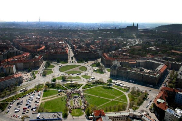 Kolínská: Praha by měla vykoupit pozemky na Vítězném náměstí
