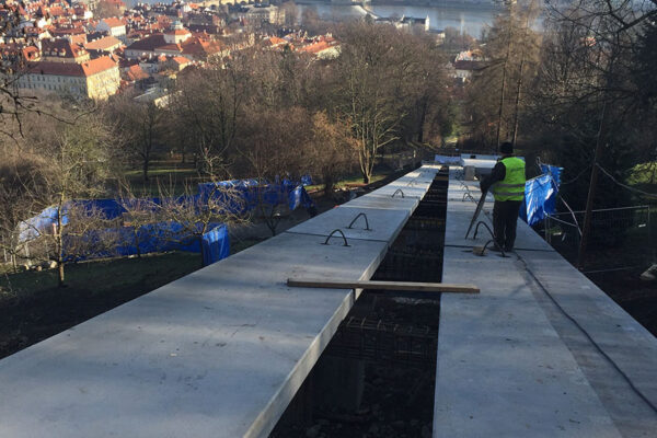 Rekonstrukce mostu lanové dráhy na Petřín