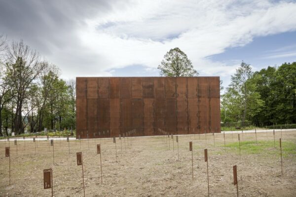 Monument Majer