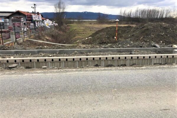 Obrubníkové odvodnění MEA KERB