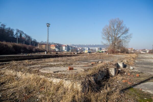 Větší spolupráce při výstavbě Smíchova. Klíčoví vlastníci zakládají spolek s hlavním městem