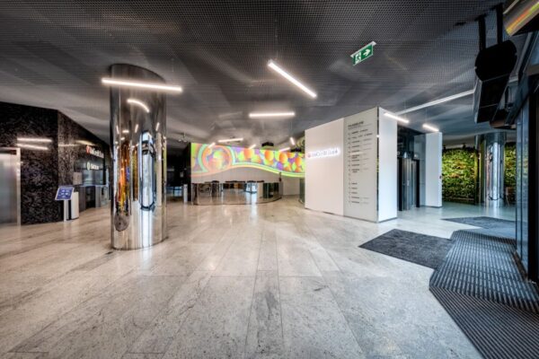 Recepce a vstupní lobby administrativní budovy Filadelfie