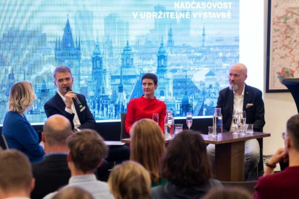 Praha má potenciál pro výstavbu až 130metrových mrakodrapů i celkově udržitelný rozvoj