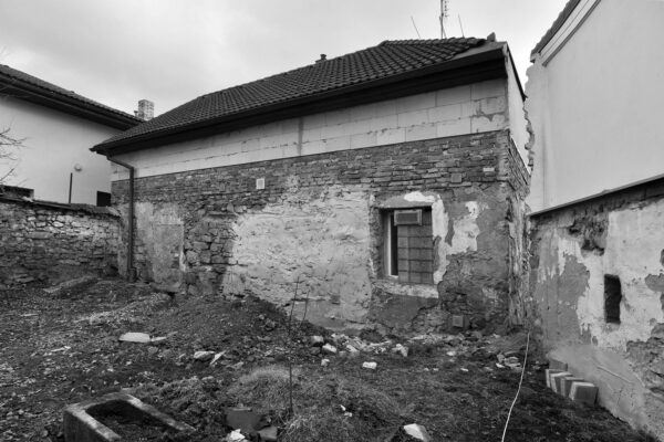 Kniha: 66 domů / Rekonstrukce